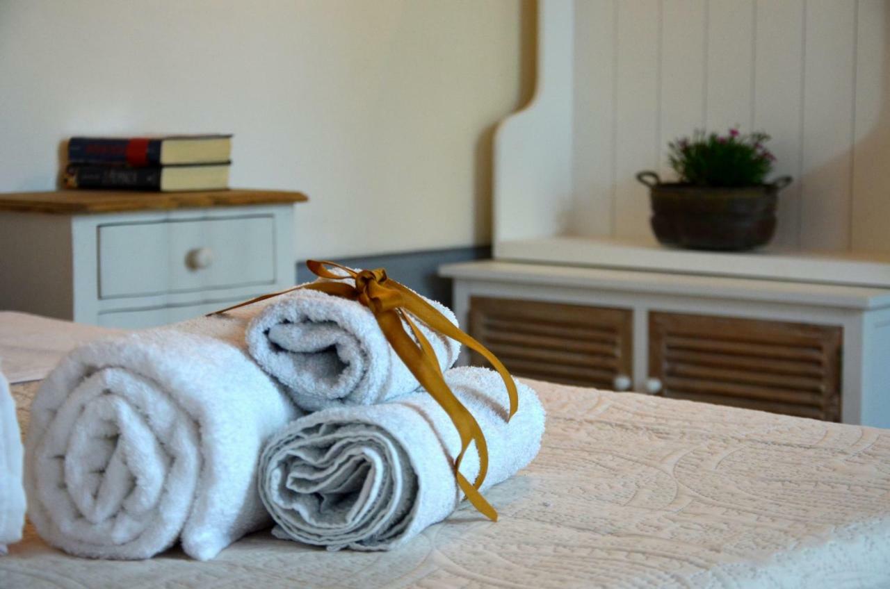 Elisabeth House Hotel Lucignano Bagian luar foto